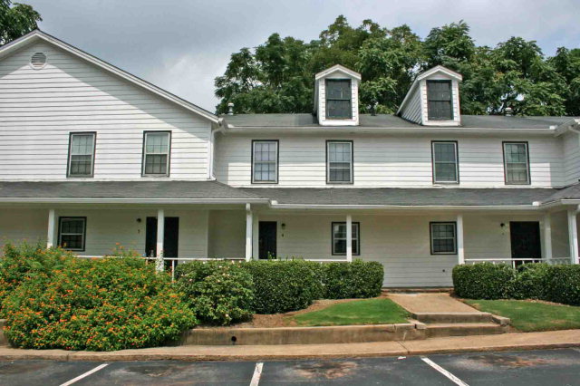 Jamestown North: 1905 S Milledge Ave, Athens, GA 30605 (CLOSED, Stratus Property Group)